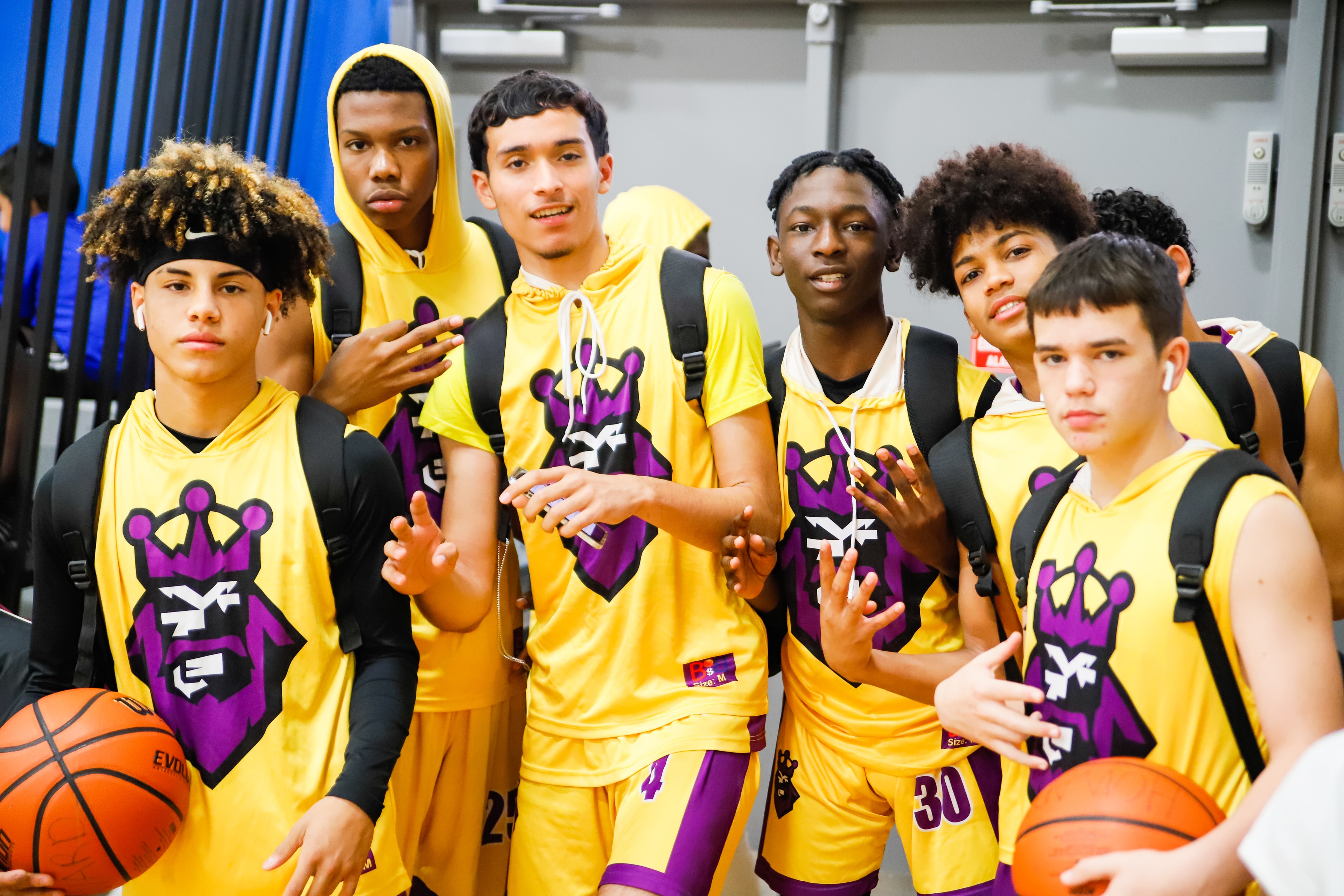 Kings team portrait in purple and yellow uniforms